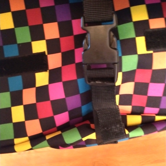 Yak Pak - Cross Body - Multi-color Messenger Bag - Picture 5 of 5